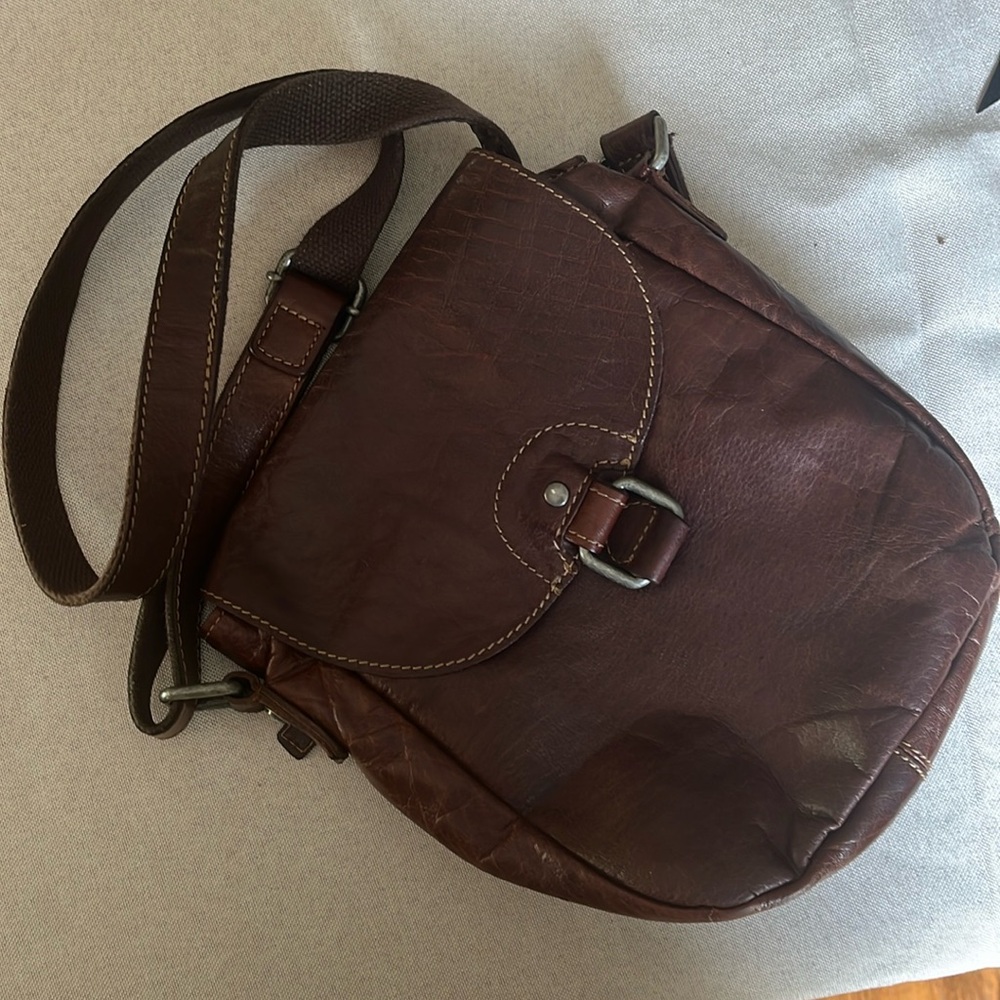 Jack George’s Voyager Crossbody Shoulder Bag